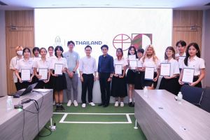ขอแสดงความยินดีกับนิสิตชั้นปีที่ 2 สาขาวิชาออกแบบสื่อสาร ในโอกาสได้รับรางวัลระดับชาติ ให้นำเสนอผลงานออกแบบ Poster AFC U17 Asian Cup 2023