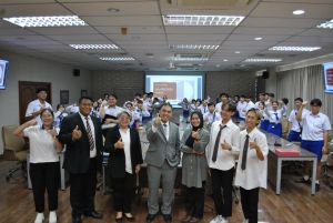 ภาพการเข้าร่วมกิจกรรมโครงการ FOFA Camp ของน้องๆ ชั้นมัธยมศึกษาปีที่ 6 จากโรงเรียนอัสสัมชัญศรีราชา เมื่อวันที่ 17 กรกฎาคม 2566