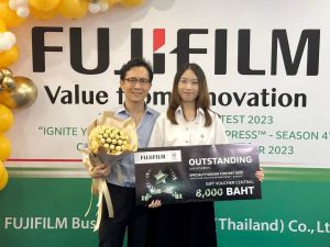 ขอแสดงความยินดีกับ นางสาวศริยา หรรษาเวก นิสิตชั้นปี่ที่ 2 ที่ได้รับรางวัล OUTSTANDING จากการประกวดสิ่งพิมพ์บรรจุภัณฑ์ ประจำปี 2566