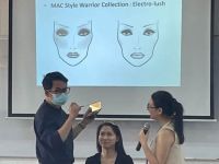 ภาพกิจกรรมโครงการ Soft skill การแต่งหน้าเพื่อพัฒนาบุคลิกภาพการทำงาน จัดโดยคณะศิลปกรรมศาสตร์ มศว