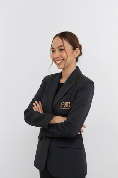 อาจารย์นิชฌาพร สุชัย