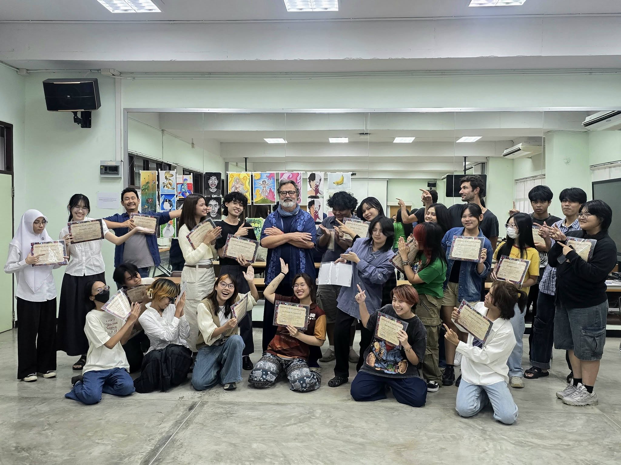 ภาพกิจกรรม : Creativity Drawing & Mixed Media Workshop โดย Professor Frédéric Bonin-Pissarro จากอเมริกา วันที่ 18-22 พ.ค. 69 ณ คณะศิลปกรรมศาสตร์ มศว